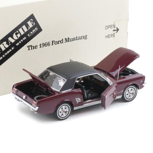 1:24 Danbury Mint 1966 Ford Mustang Coupe Vintage Burgundy/ black
