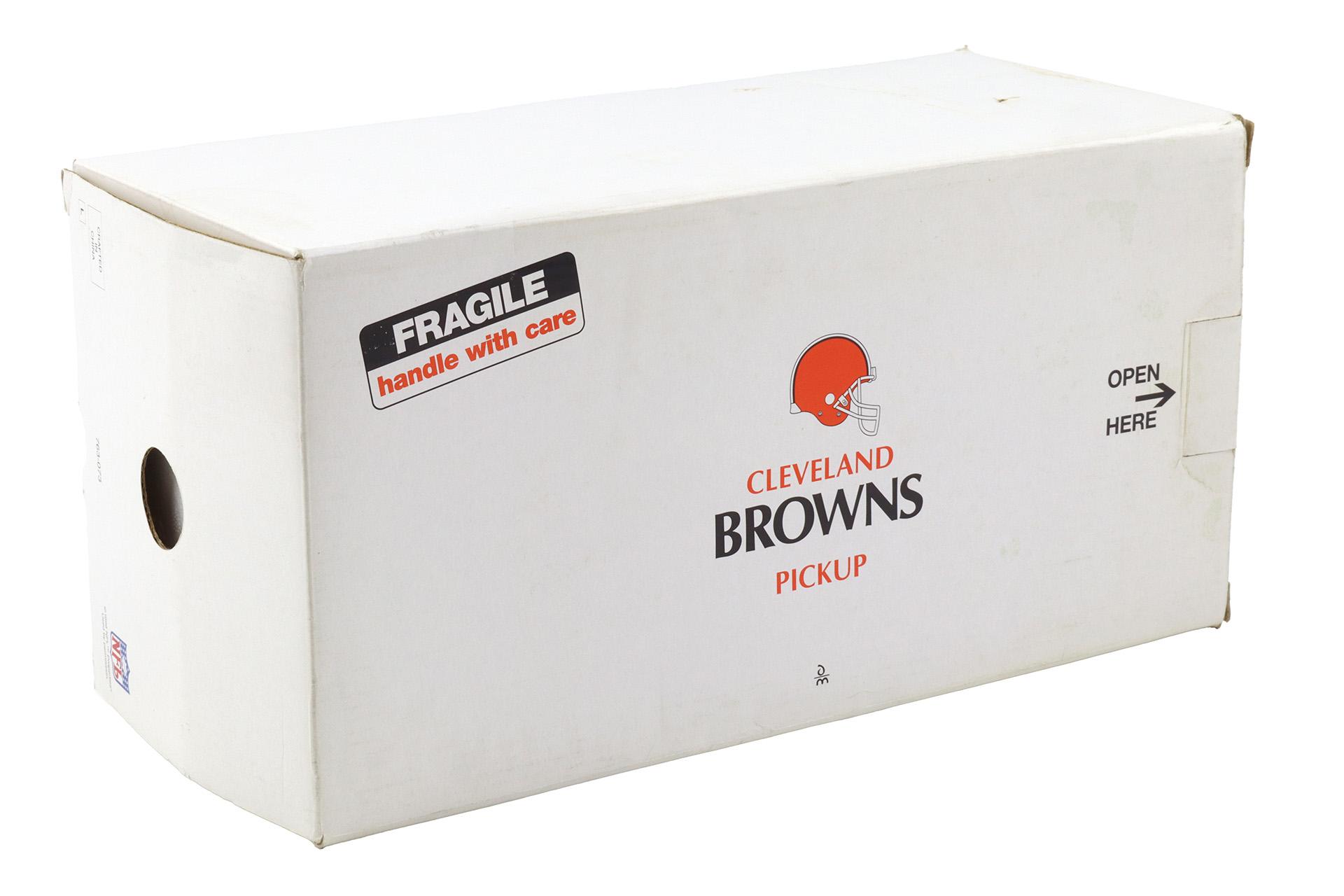 1:24 Danbury Mint 1972 Chevrolet Cheyenne Pickup Cleveland Browns