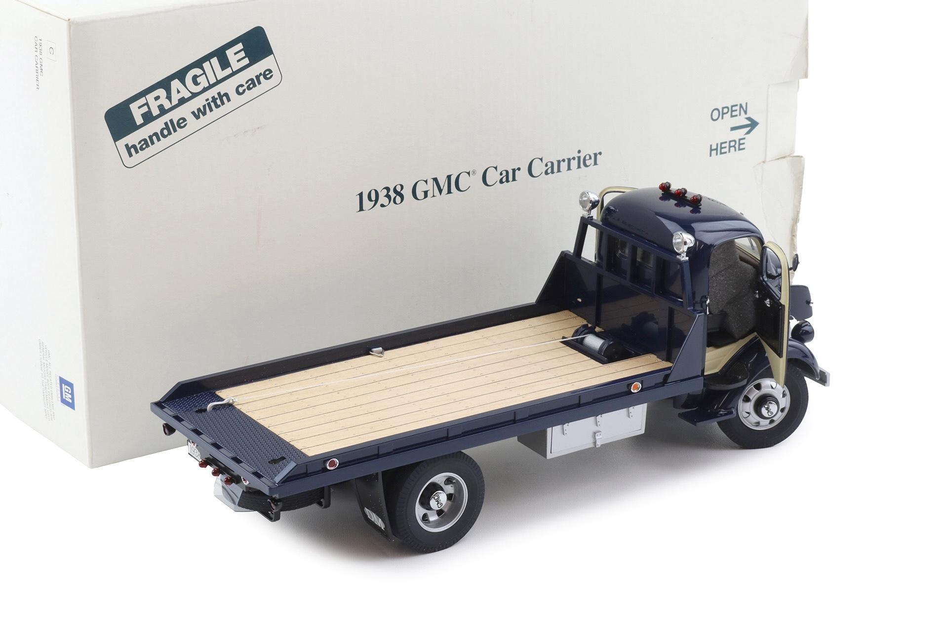 1:24 Danbury Mint 1938 GMC Car Carrier Cab over Engine DM Vintage Show Cars