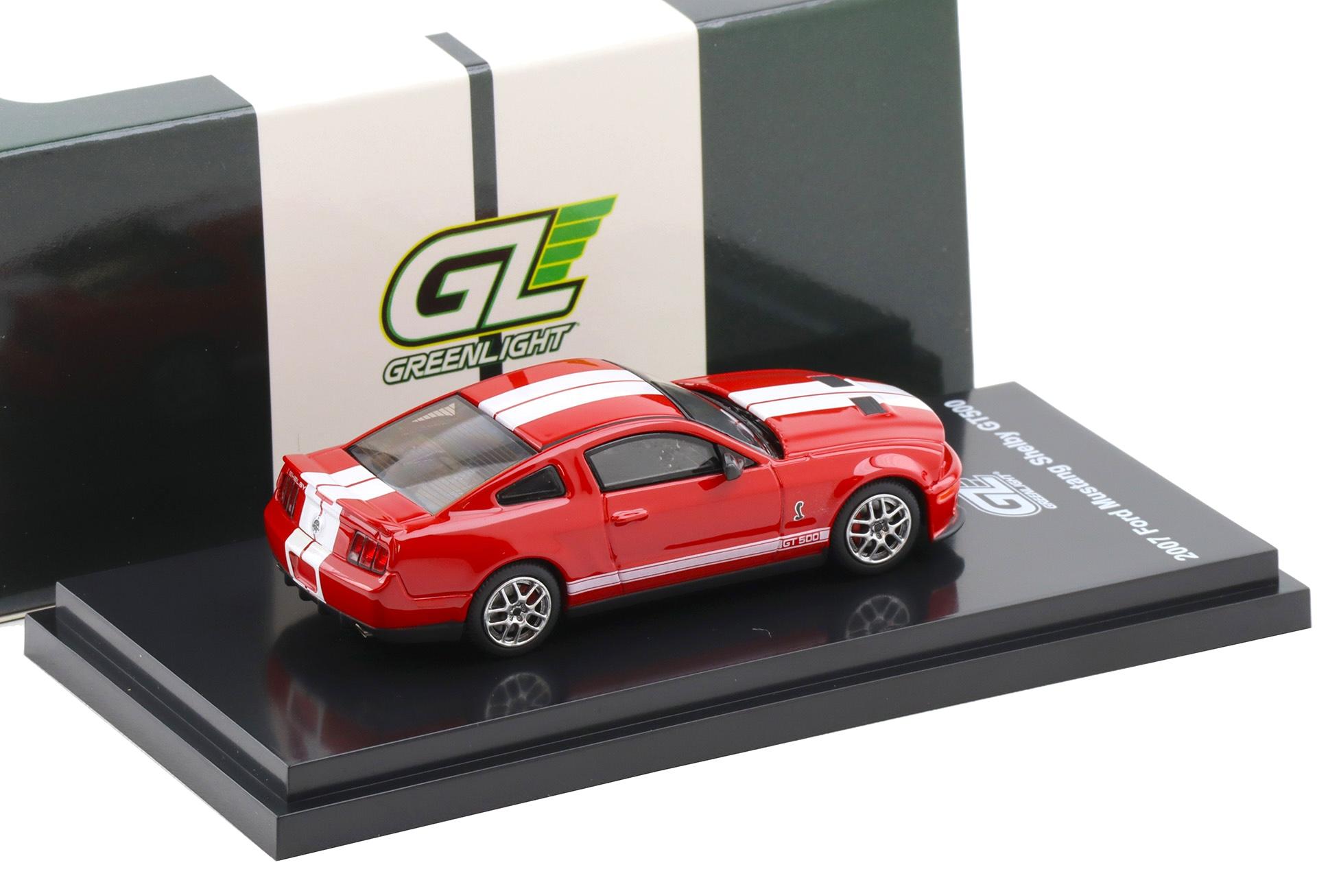 1:64 Greenlight X Motorhelix 2007 Ford Mustang Shelby GT500 torch red/ white