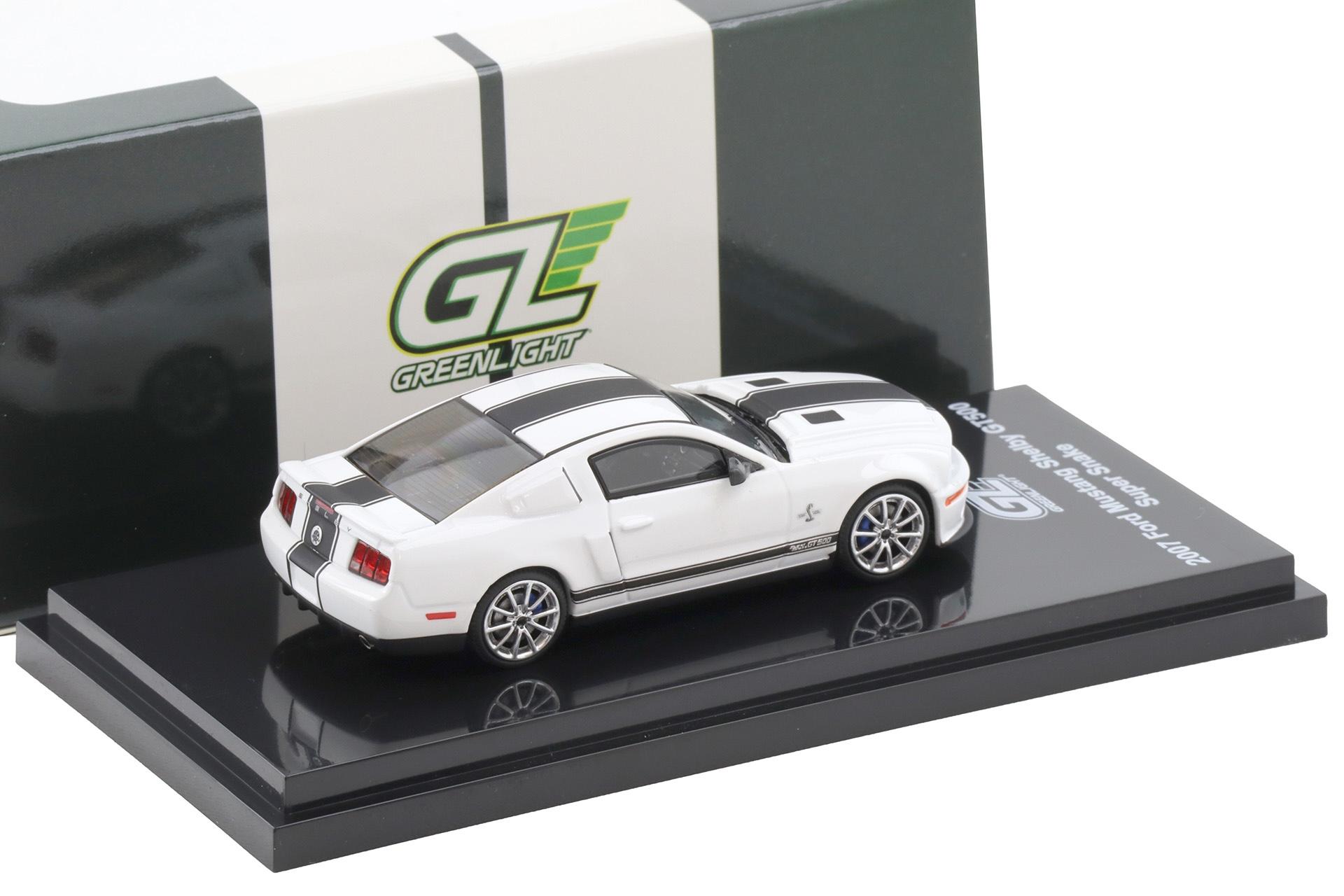 1:64 Greenlight X Motorhelix 2007 Ford Mustang Shelby GT500 Super Snake Performance white