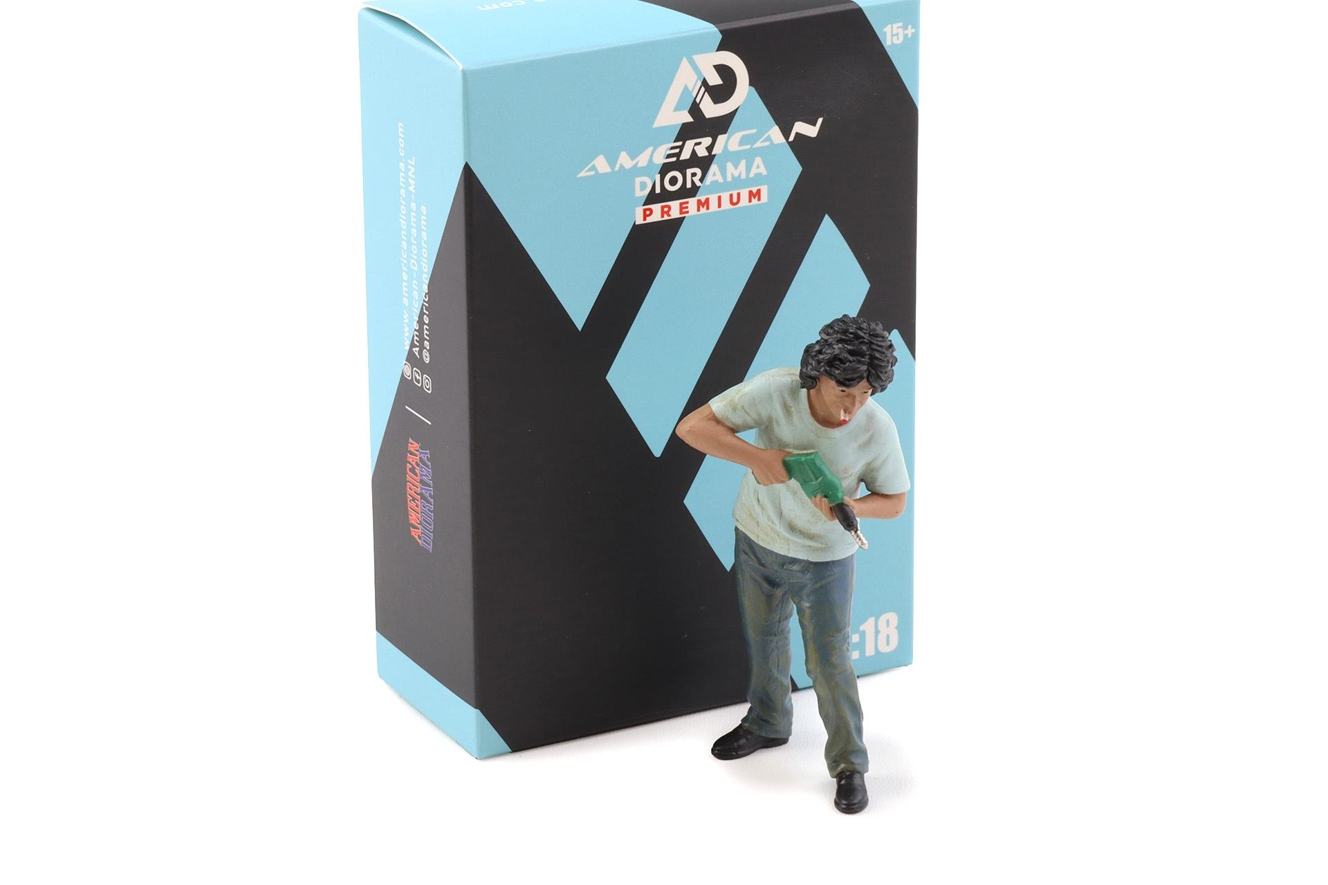 1:18 American Diorama Figur RWB Legend Akira Nakai-San mit Bohrer
