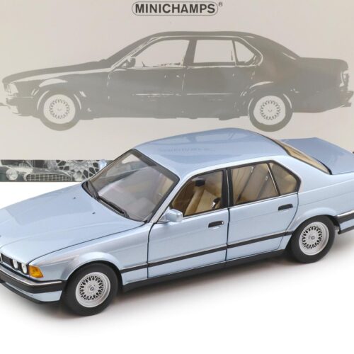1:18 Minichamps BMW 730i E32 Limousine 1986 light blue metallic