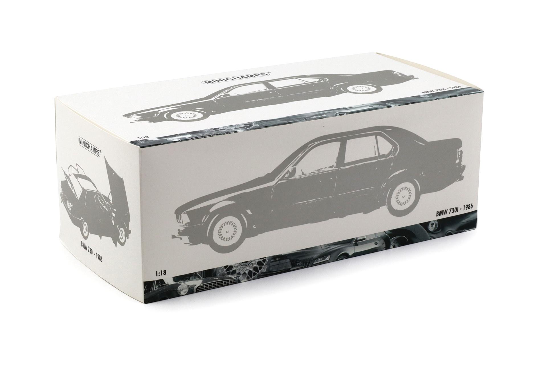 1:18 Minichamps BMW 730i E32 Limousine 1986 light blue metallic