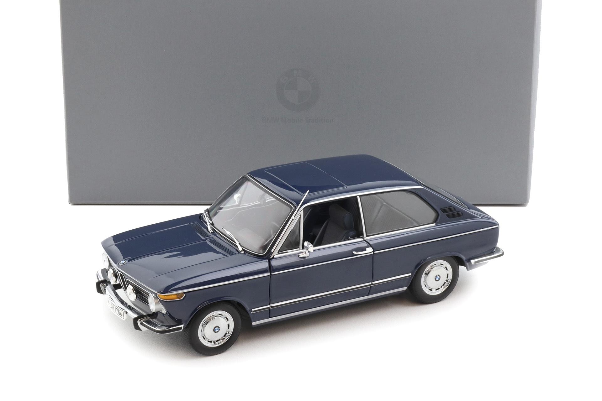 1:18 Minichamps BMW 1600 Touring dark blue 1971-1973 DEALER VERSION