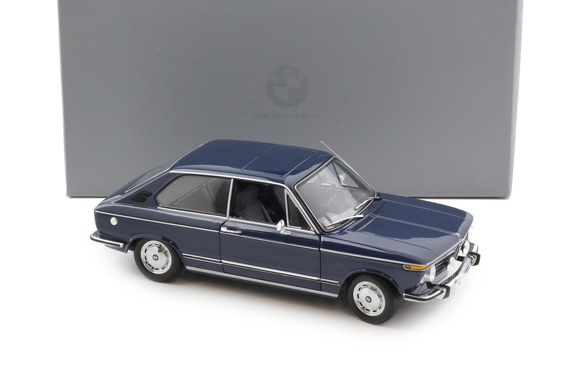 1:18 Minichamps BMW 1600 Touring dark blue 1971-1973 DEALER VERSION