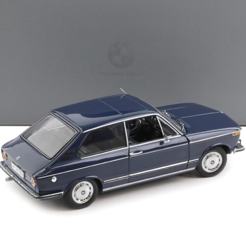 1:18 Minichamps BMW 1600 Touring dark blue 1971-1973 DEALER VERSION