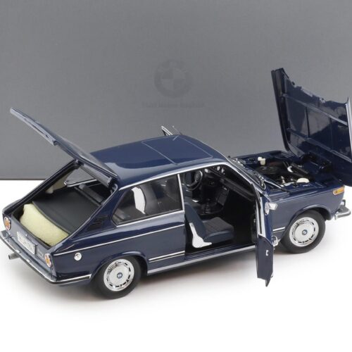 1:18 Minichamps BMW 1600 Touring dark blue 1971-1973 DEALER VERSION