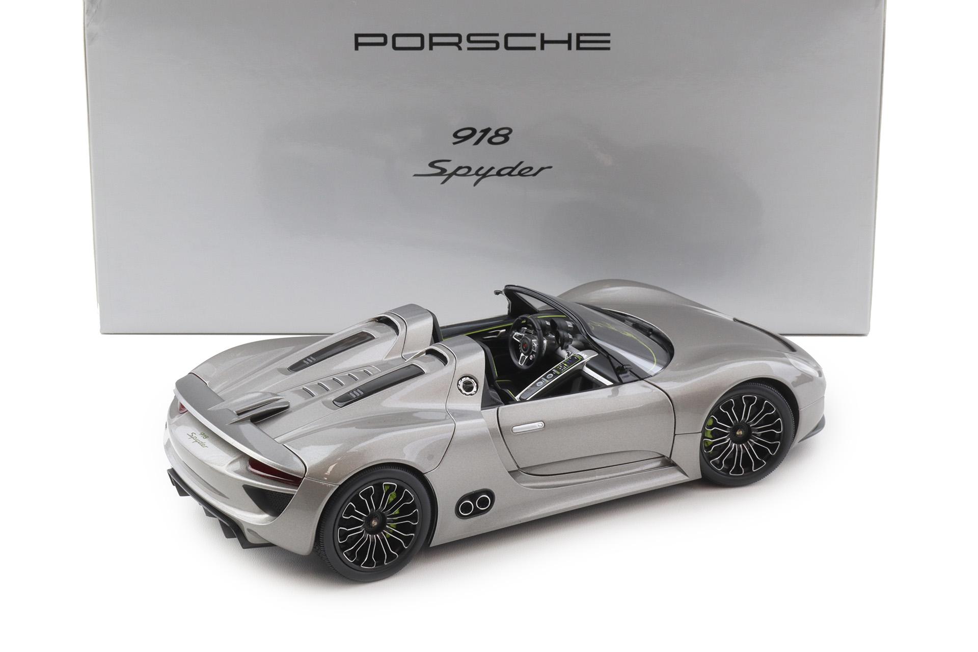1:18 Minichamps Porsche 918 Spyder Prototype Liquid Metal WAP VERSION