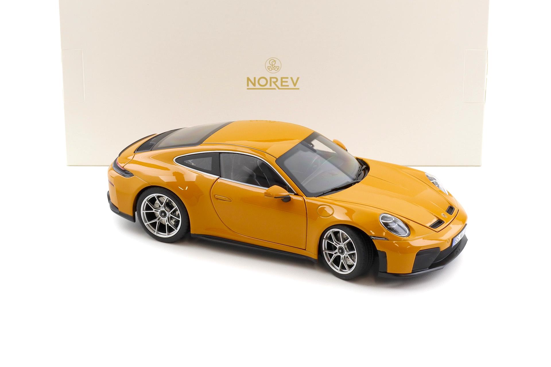 1:18 Norev Porsche 911 992.2 GT3 Touring Package Bahama yellow 2025 - Limited 300 pcs.
