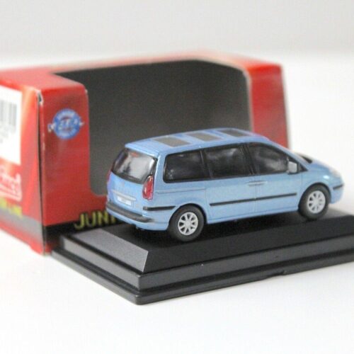 1:72 Schuco Peugeot 807 blue