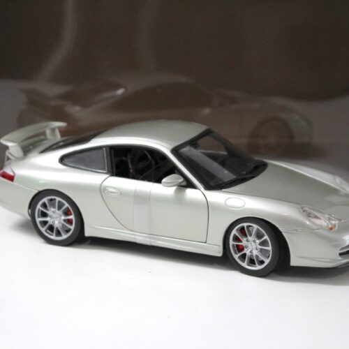 1:18 Hot Wheels Porsche 911 996 GT3 Street silver