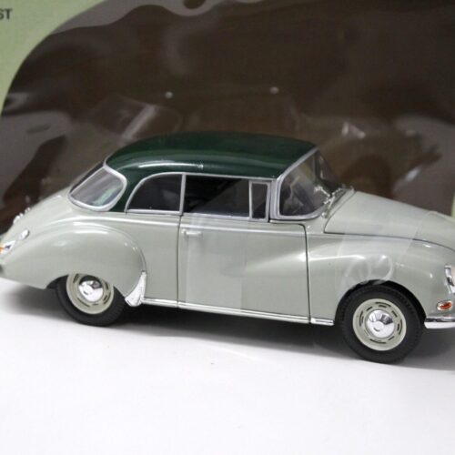 1:18 Revell Auto Union 1000S Coupe light green/ dark green roof