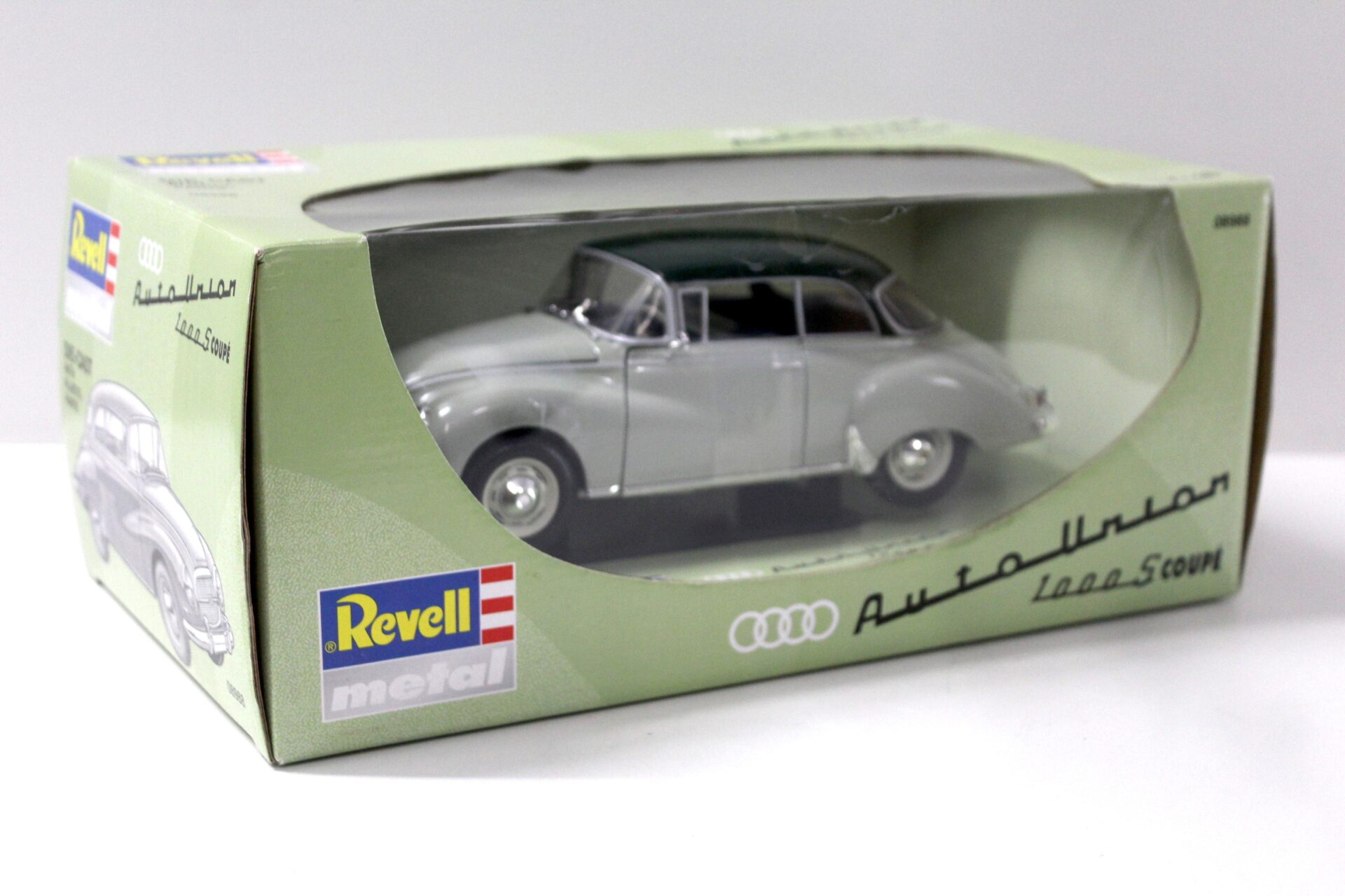 1:18 Revell Auto Union 1000S Coupe light green/ dark green roof