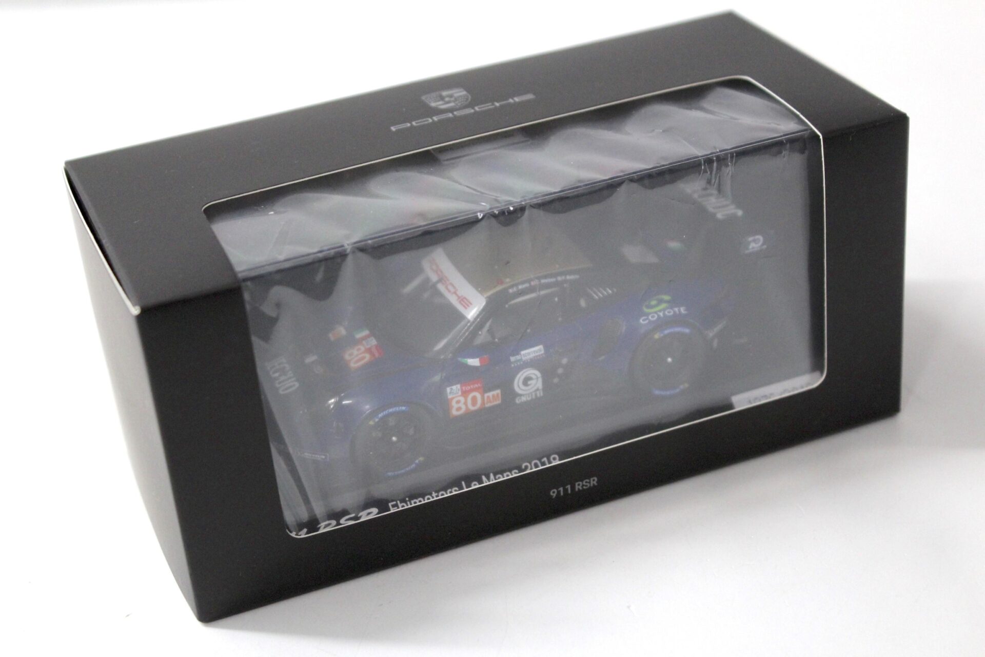 1:43 Spark Porsche 911 RSR #80 Ebimotors Le Mans 2018 DEALER VERSION