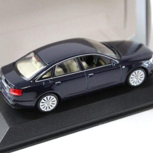 1:43 Minichamps Audi A6 C6 Limousine dark blue DEALER