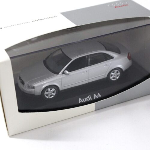 1:43 Minichamps Audi A4 Sedan B6 light silver DEALER