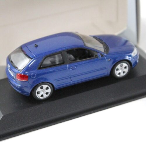 1:43 Minichamps Audi A3 8P 3-door blue DEALER - Image 2