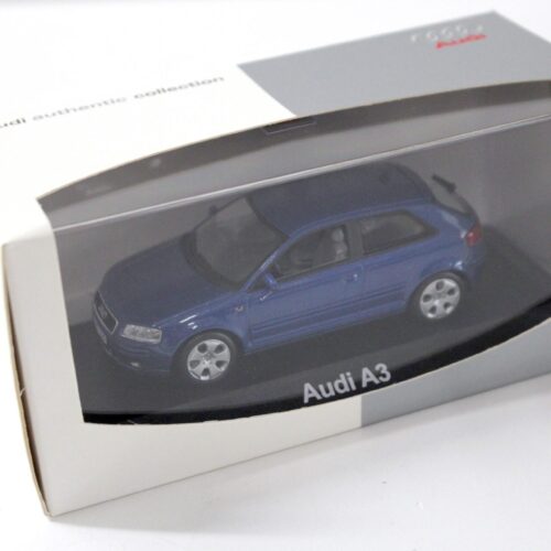 1:43 Minichamps Audi A3 8P 3-door blue DEALER - Image 3