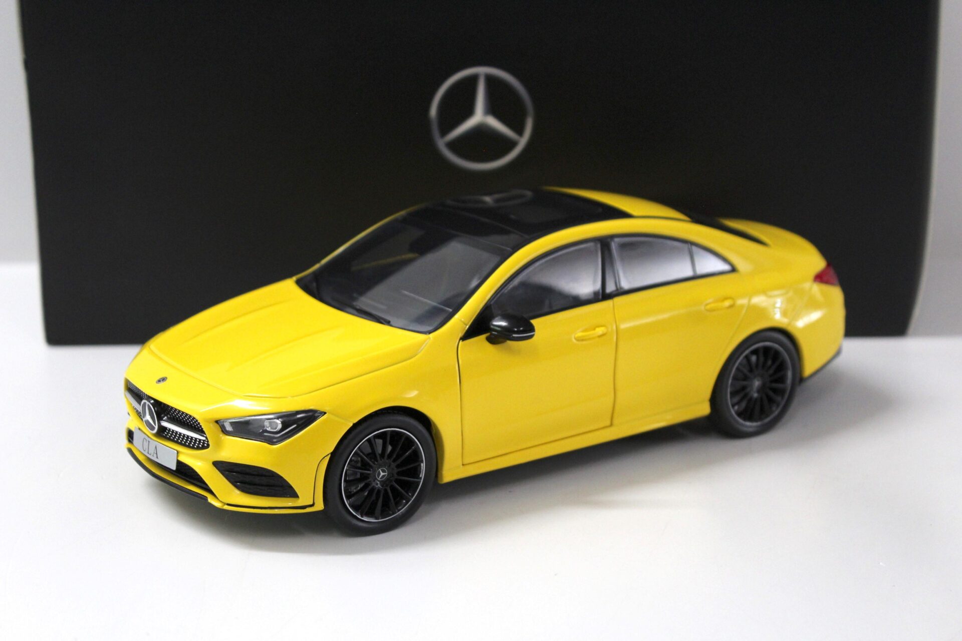 ID 43555 orig 1.jpg 1:18 Z Models Mercedes CLA Coupe sun yellow DEALER