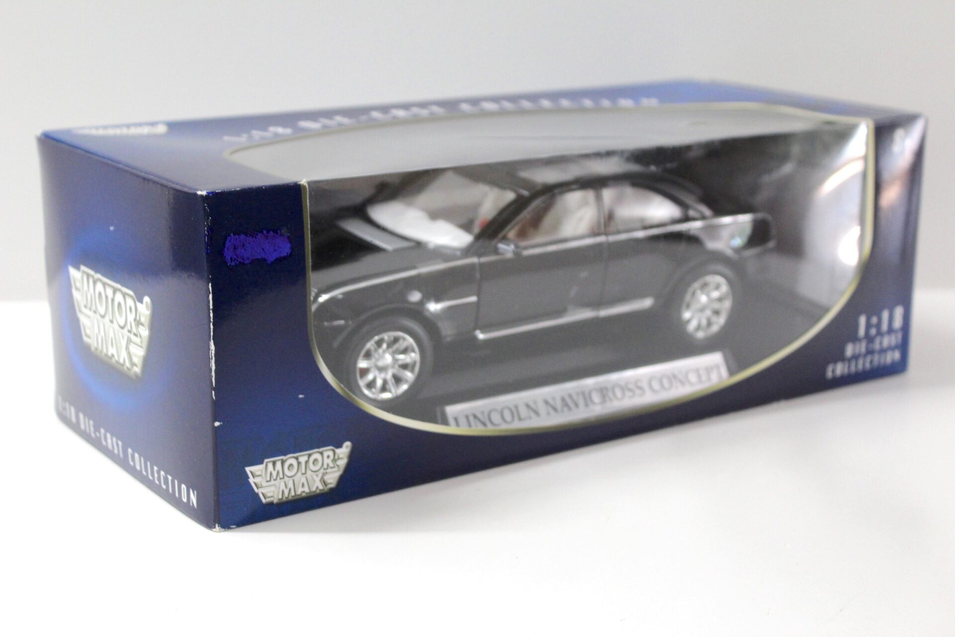 1:18 MOTOR MAX Lincoln Navicross Concept 2003 black