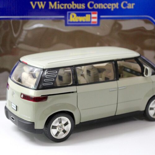 1:18 Revell VW Microbus Concept Car light green/ beige – Premium