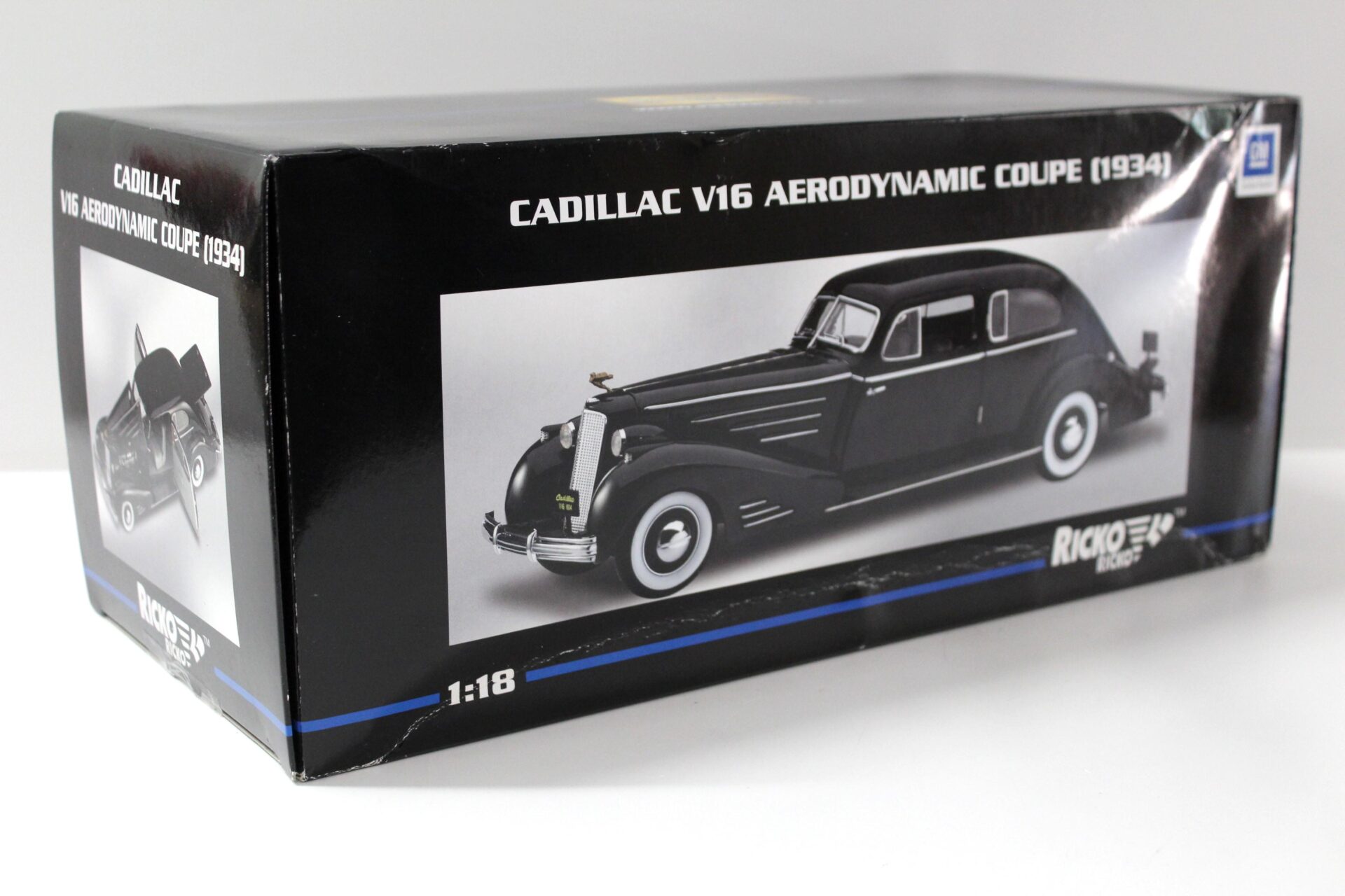 1:18 Ricko Cadillac V16 Aerodynamic Coupe 1934 black
