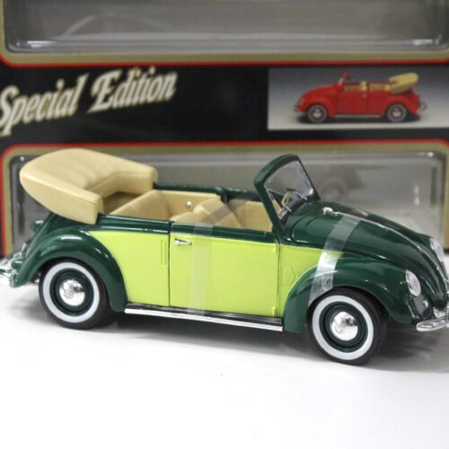 1:18 Maisto 1951 VW Käfer Cabriolet dark green/ green