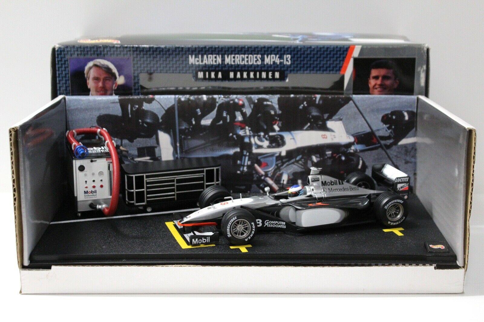 1:24 Hot Wheels McLaren Mercedes MP4-13 Hakkinen #8