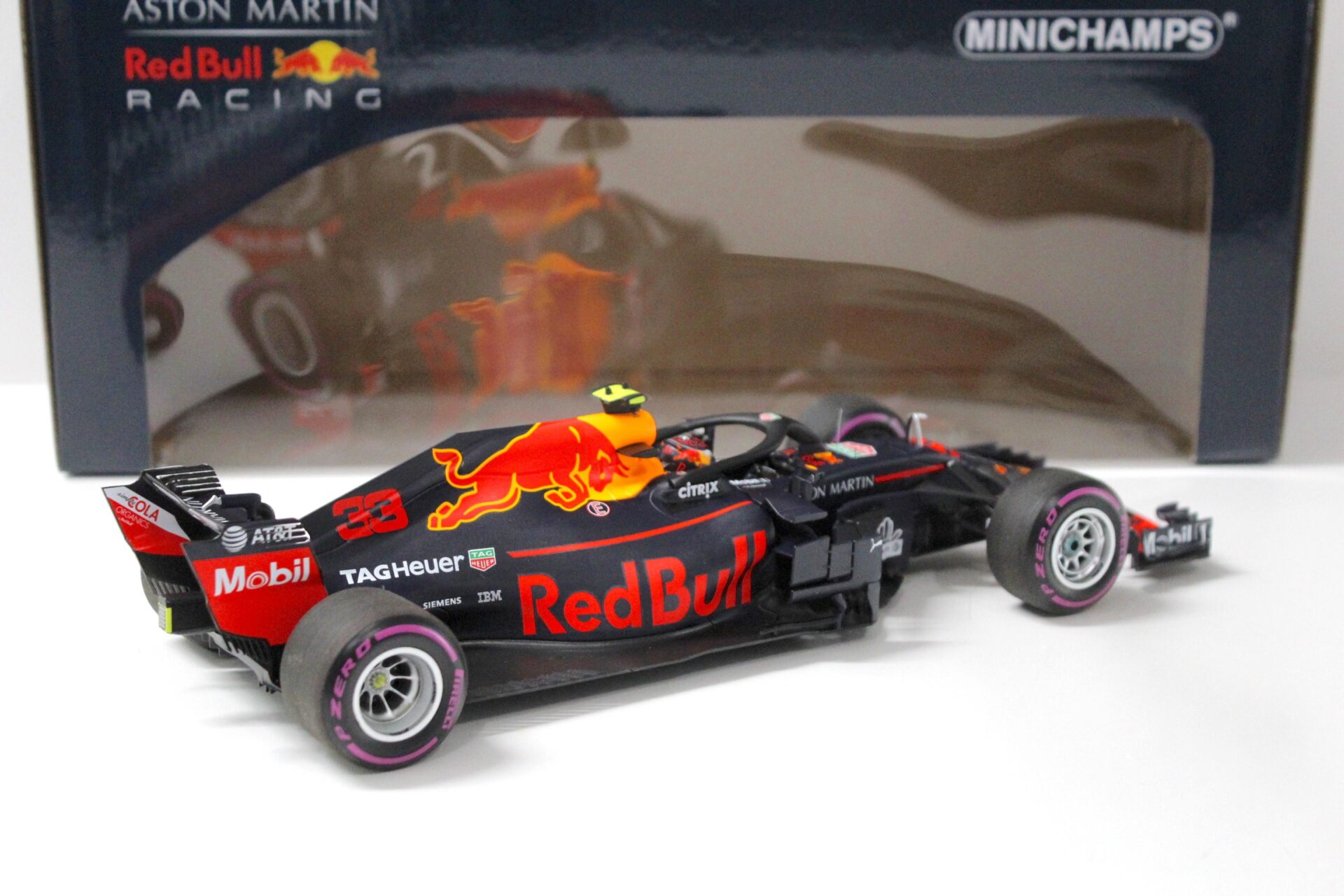 1:18 Minichamps F1 Aston Martin Red Bull Racing RB14 Verstappen Mexican GP 2018