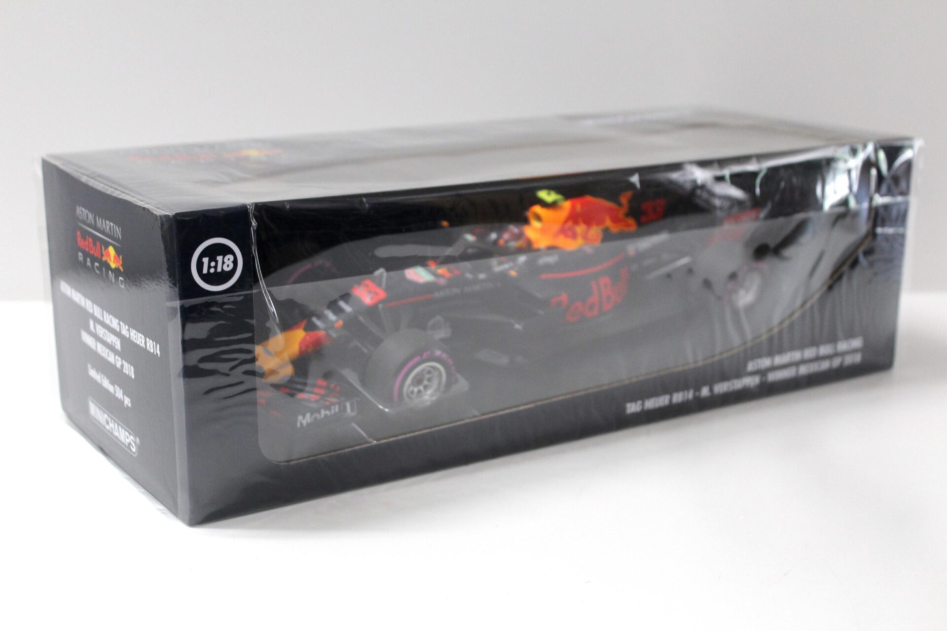 1:18 Minichamps F1 Aston Martin Red Bull Racing RB14 Verstappen Mexican GP 2018