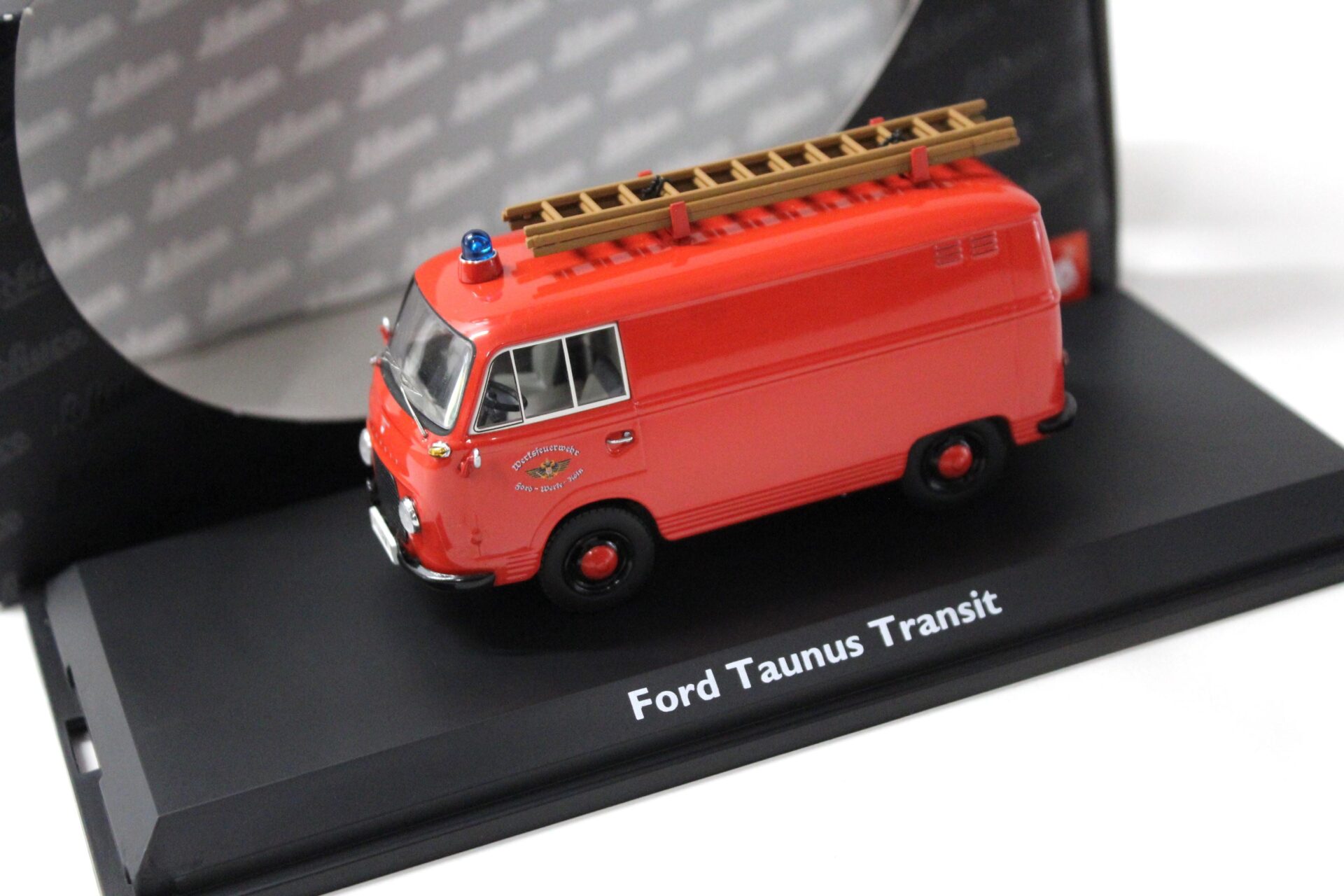 ID 44801 orig.jpg 1:43 Schuco Ford Taunus Transit FEUERWEHR Ford Werk Köln red