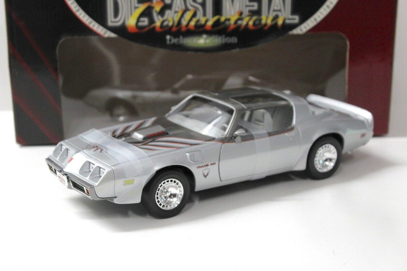1:18 Road Signature Pontiac Firebird Trans AM 1979 silver