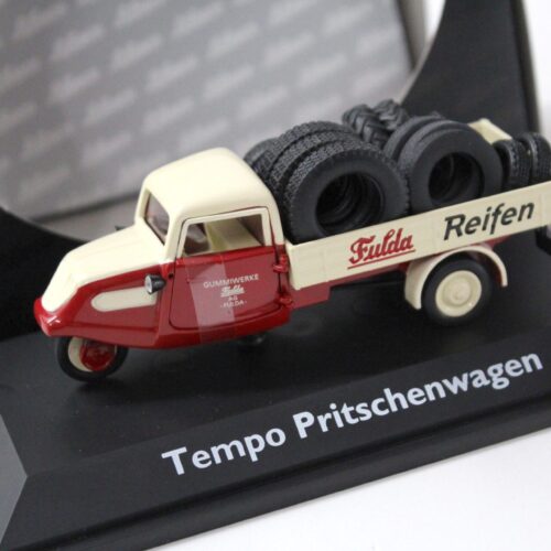 1:43 Schuco Tempo Pritschenwagen "Fulda Reifen" red/ white