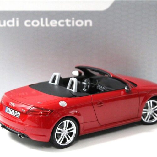 1:18 Minichamps Audi TT Roadster tango red DEALER VERSION - Image 3