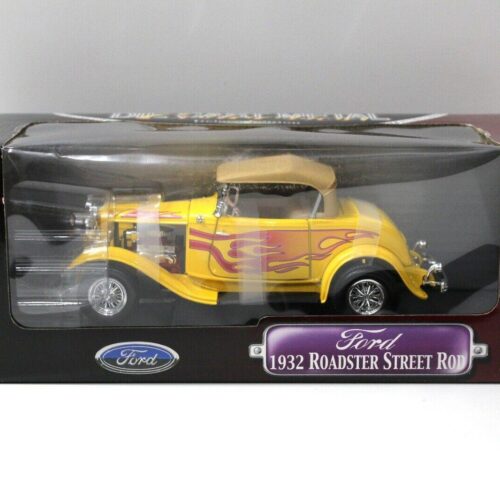 1:18 Road Signature Ford Roadster Street Rod yellow