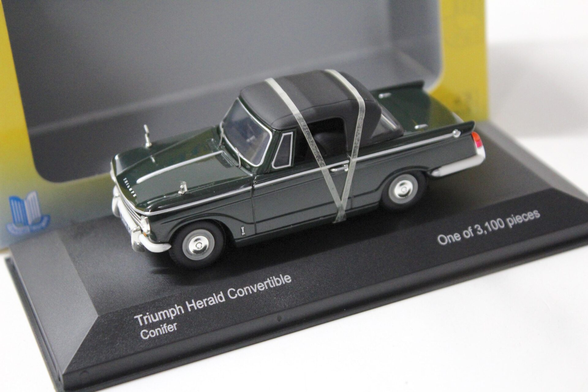ID 47419 orig.jpg 1:43 Vanguards Triumph Herald Convertible with Top Conifer dark green