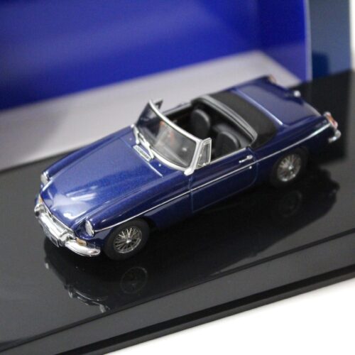 1:43 AUTOart MGB Roadster MKII 1969 Pageant blue