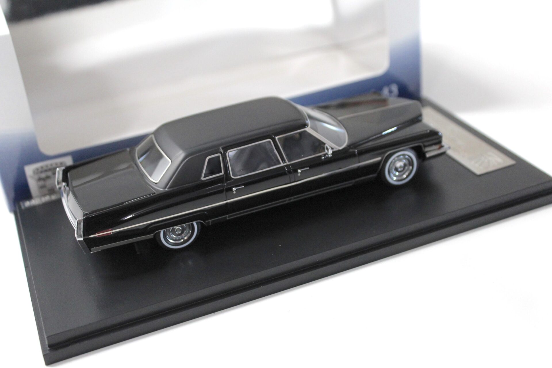 1:43 GLM Cadillac Series 75 Fleetwood Limousine 1972 black