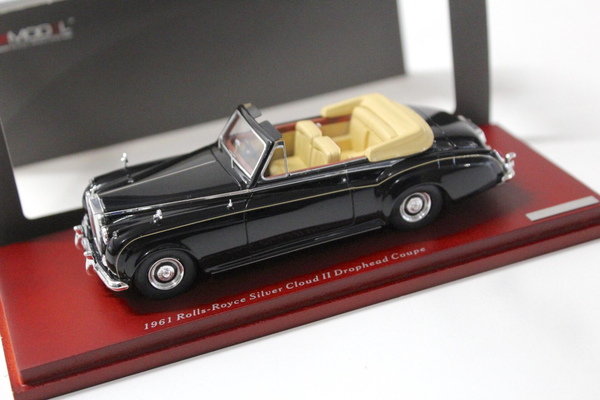 ID 48584 orig.jpg 1:43 TSM True Scale 1961 Rolls Royce Silver Cloud II Drophead Coupe black