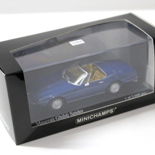 1:43 Minichamps Maserati Ghibli Spider blue - Image 4