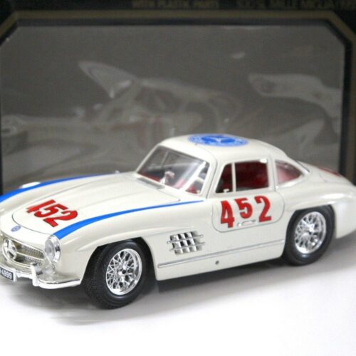 1:18 Bburago Mercedes 300SL Mille Miglia #452 white