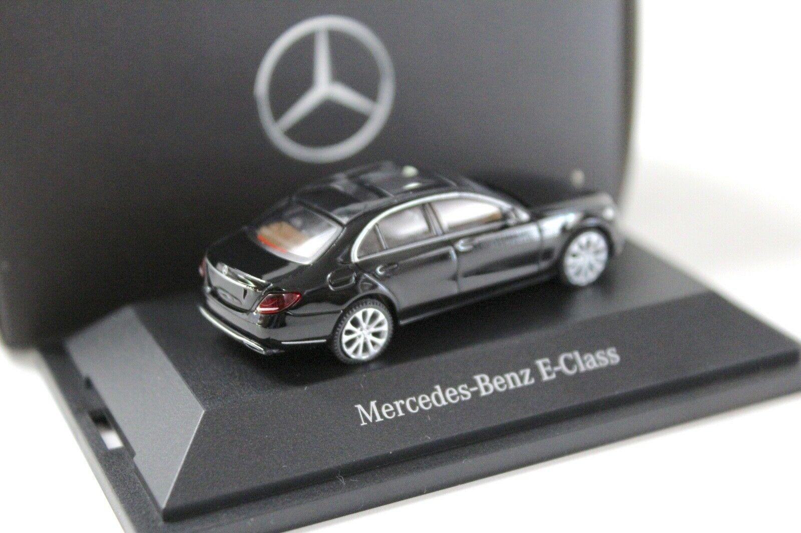 1:87 Wiking Mercedes E-Klasse Sedan W213 black DEALER VERSION