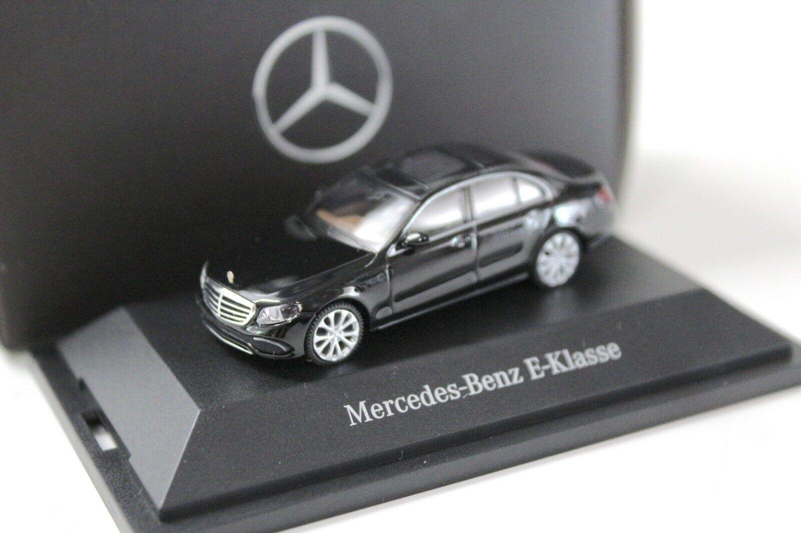 ID 49824 orig.jpg 1:87 Wiking Mercedes E-Klasse Sedan W213 black DEALER VERSION