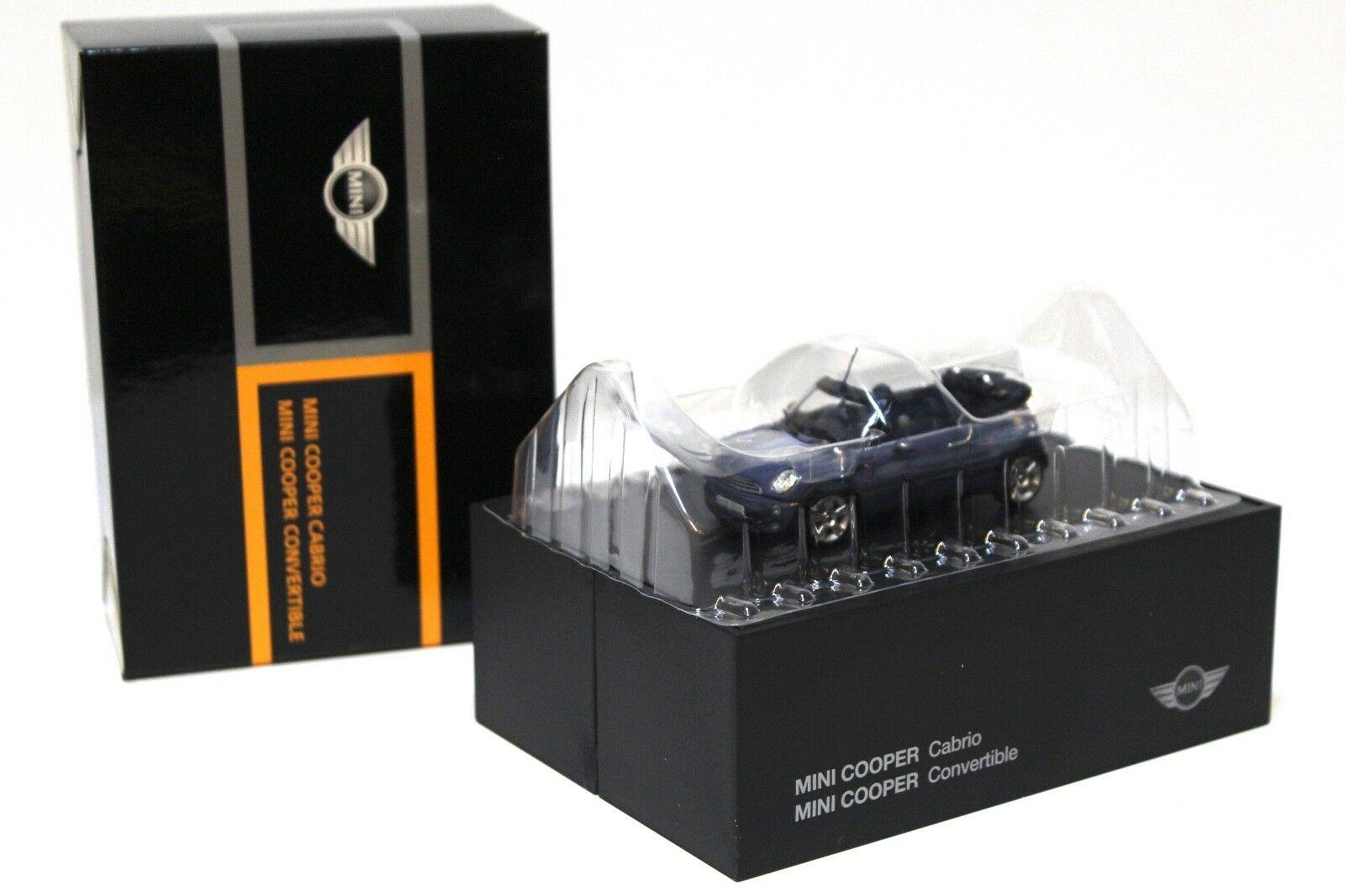 1:43 Minichamps Mini Cooper R52 Convertible Cool blue DEALER VERSION