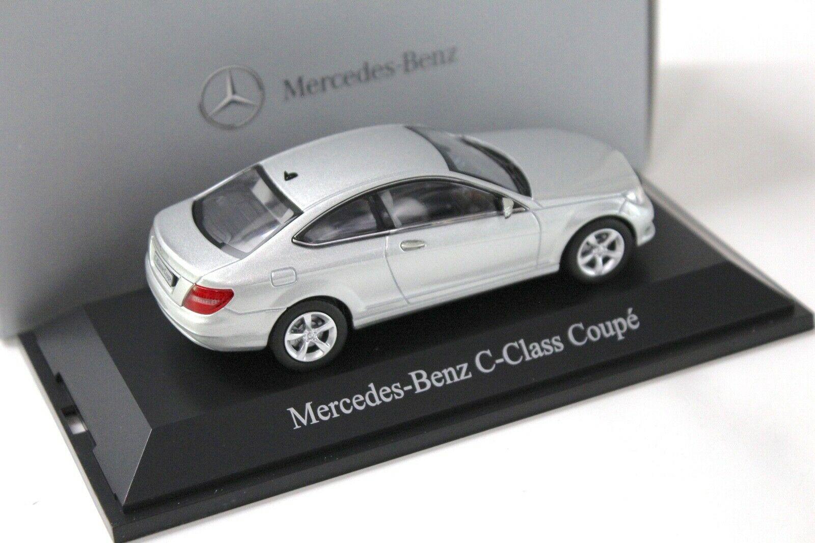 1:43 Norev Mercedes C-Klasse Coupe silver DEALER VERSION