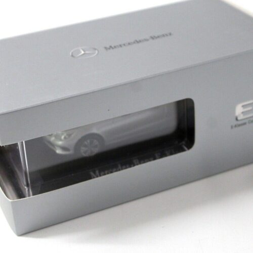 1:43 Kyosho Mercedes E-Klasse Coupe silver DEALER VERSION