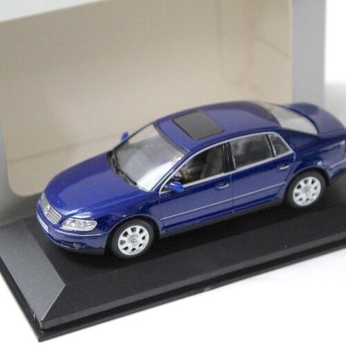 1:43 Minichamps VW Phaeton Limousine blue DEALER VERSION