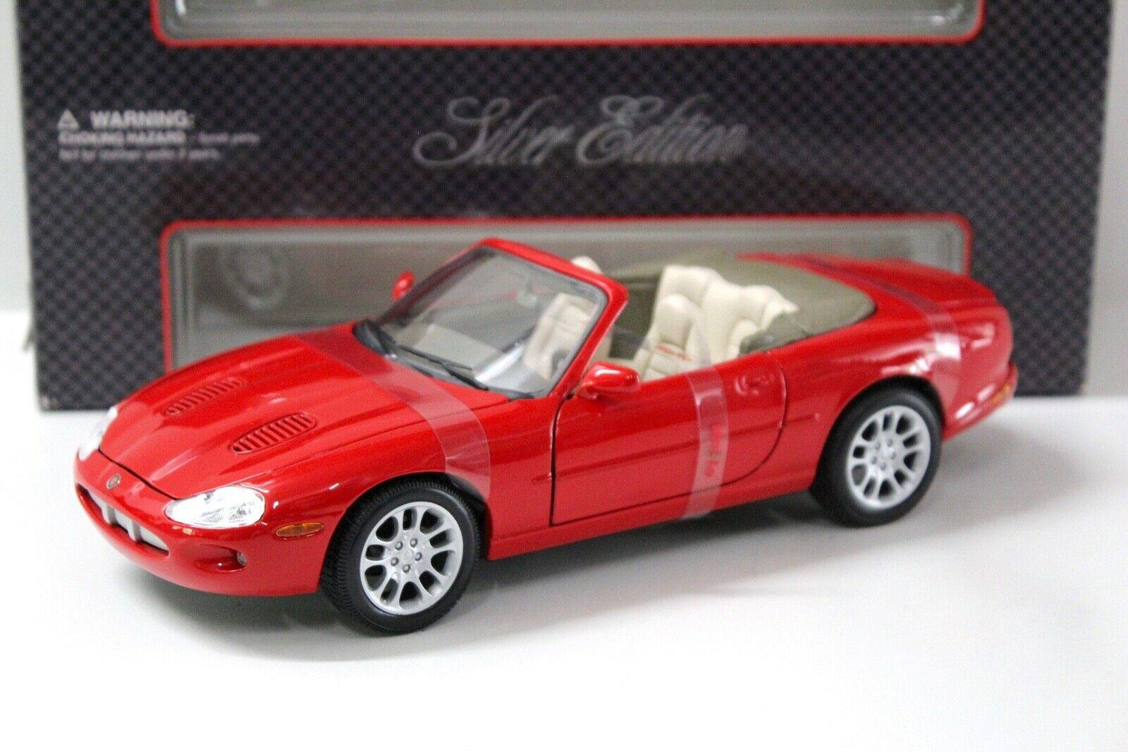 1:18 Maisto Jaguar XKR Convertible red
