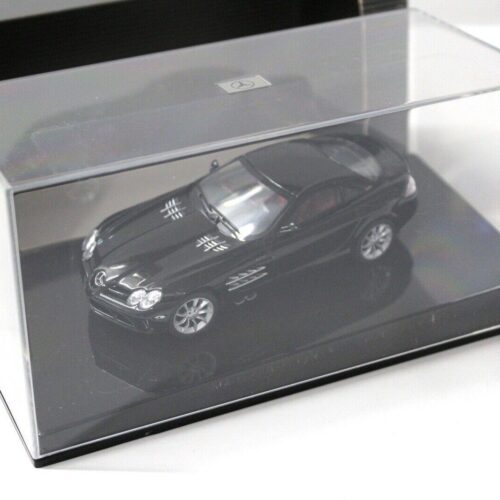 1:43 AUTOart Mercedes SLR McLaren black DEALER VERSION - Image 3